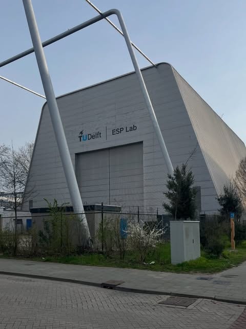 Electrical Sustainable Power Lab building at Delft University of Technology